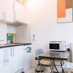 Stylish & Central Studio Apartment Menilmontant!